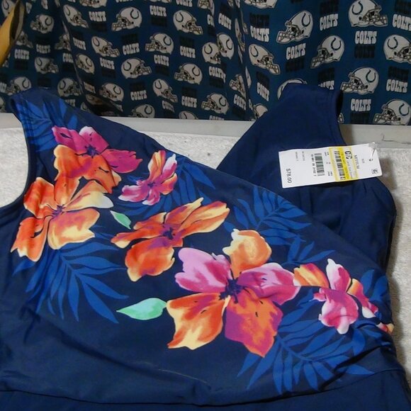 Lands' End Women's Surplice Swim Dress One Piece Swimsuit Tummy Control M 10-12 - Picture 5 of 16